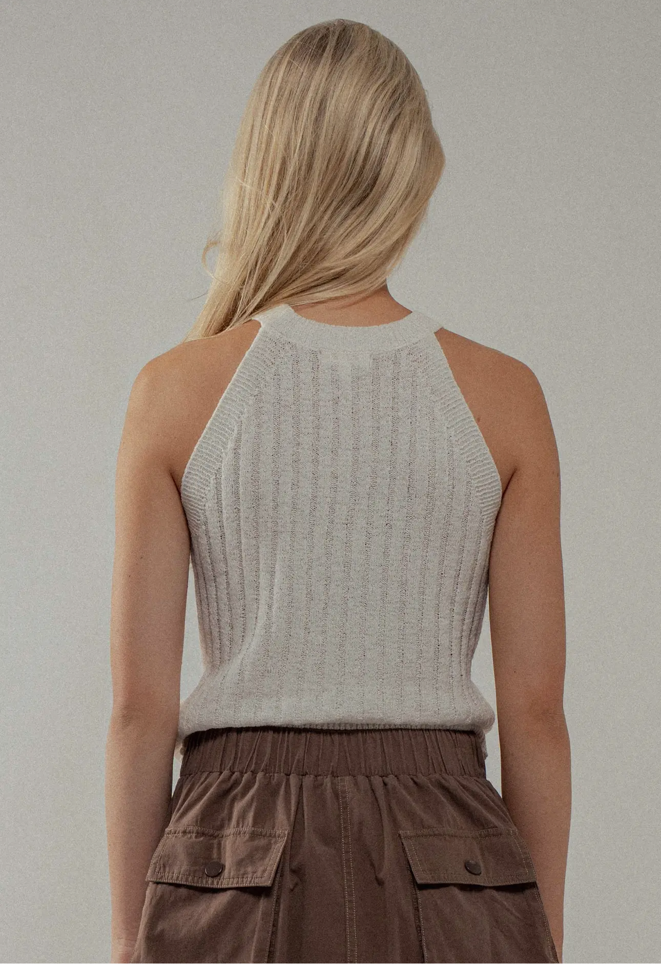 Halter Tank